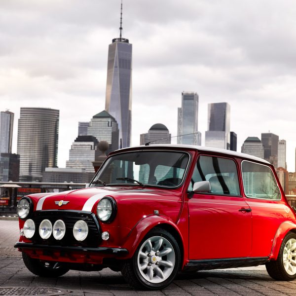 all-electric-classic-mini-design_dezeen_2364_col_2